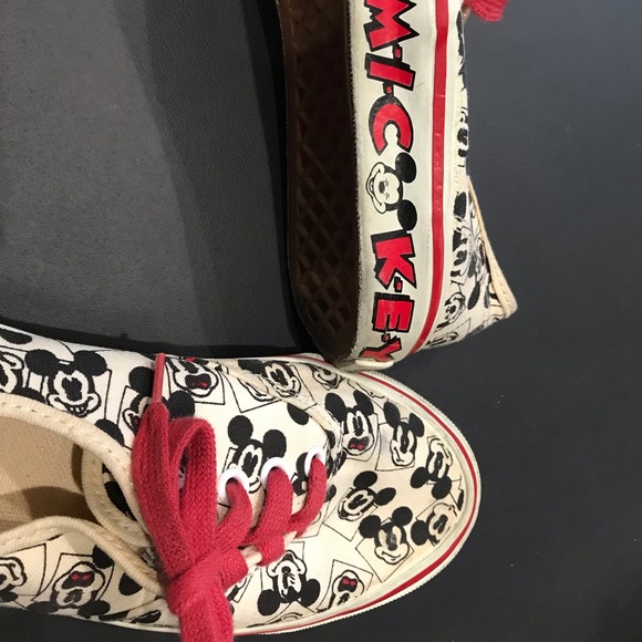 Mickey Mouse Tennis Shoes by Vans - Picture 7 of 10